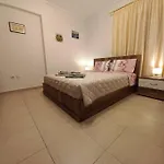 Mf Luxury Thessalonique